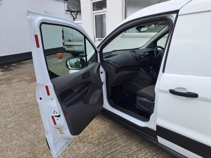 2020 20 FORD TRANSIT CONNECT 1.5 240 EcoBlue Leader Panel Van 5dr Diesel Manual L2 Euro 6 (s/s) (100 ps)