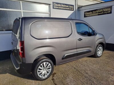 2021 21 PEUGEOT PARTNER 1.5 BlueHDi 1000 Professional