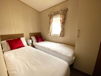 2015 Willerby Summer Breeze - Static Caravan for sale in Newquay