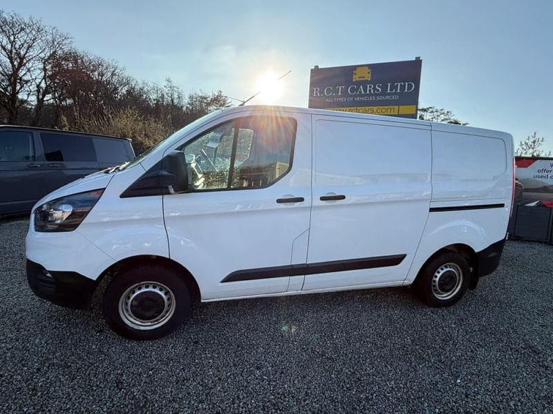 FORD TRANSIT CUSTOM 2.0 TDCI 130 300 LEADER SWB DIESEL PANEL VAN