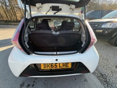 TOYOTA AYGO 1.0 VVT-I X-PLAY 5 DOOR PETROL HATCH