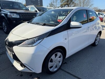 TOYOTA AYGO 1.0 VVT-I X-PLAY 5 DOOR PETROL HATCH