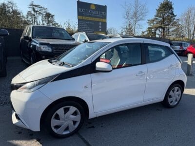 TOYOTA AYGO 1.0 VVT-I X-PLAY 5 DOOR PETROL HATCH