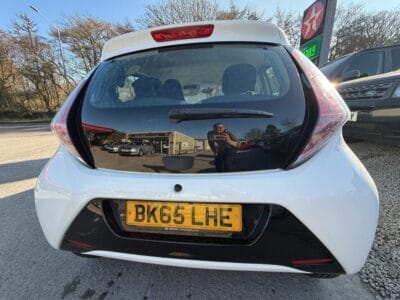TOYOTA AYGO 1.0 VVT-I X-PLAY 5 DOOR PETROL HATCH