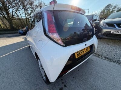 TOYOTA AYGO 1.0 VVT-I X-PLAY 5 DOOR PETROL HATCH