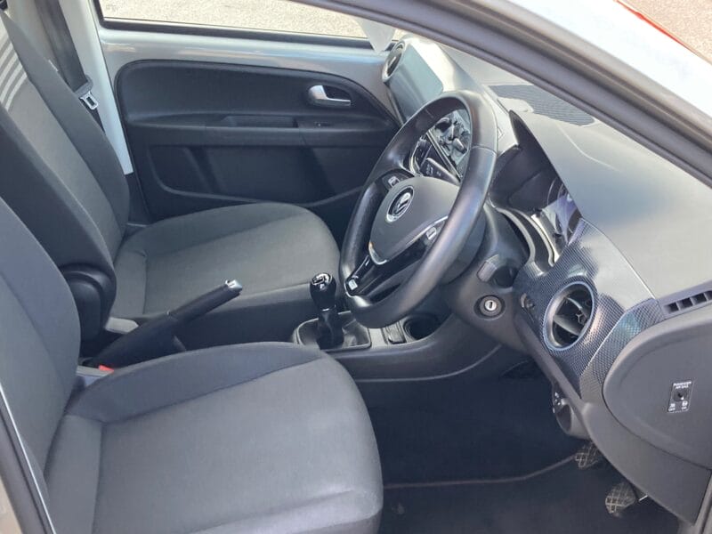 2021 Volkswagen Up 1.0 65PS R-Line 5dr