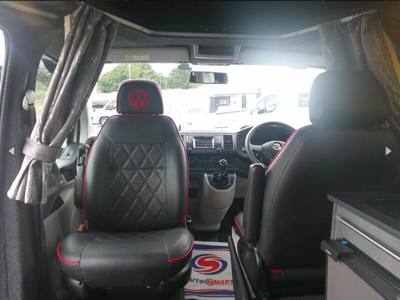 2018 Volkswagen Transporter Teahupoo conversion