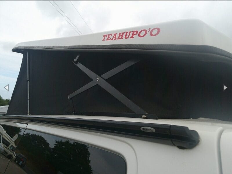 2018 Volkswagen Transporter Teahupoo conversion