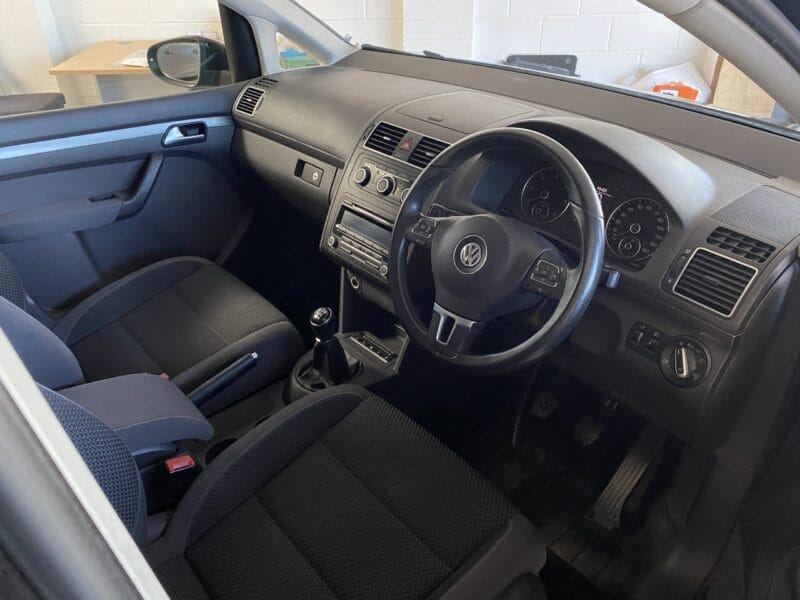 2013 VW TOURAN SE